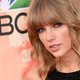 Image for article titled Cat Lady Taylor Swift Must Leave Her Cats At Home